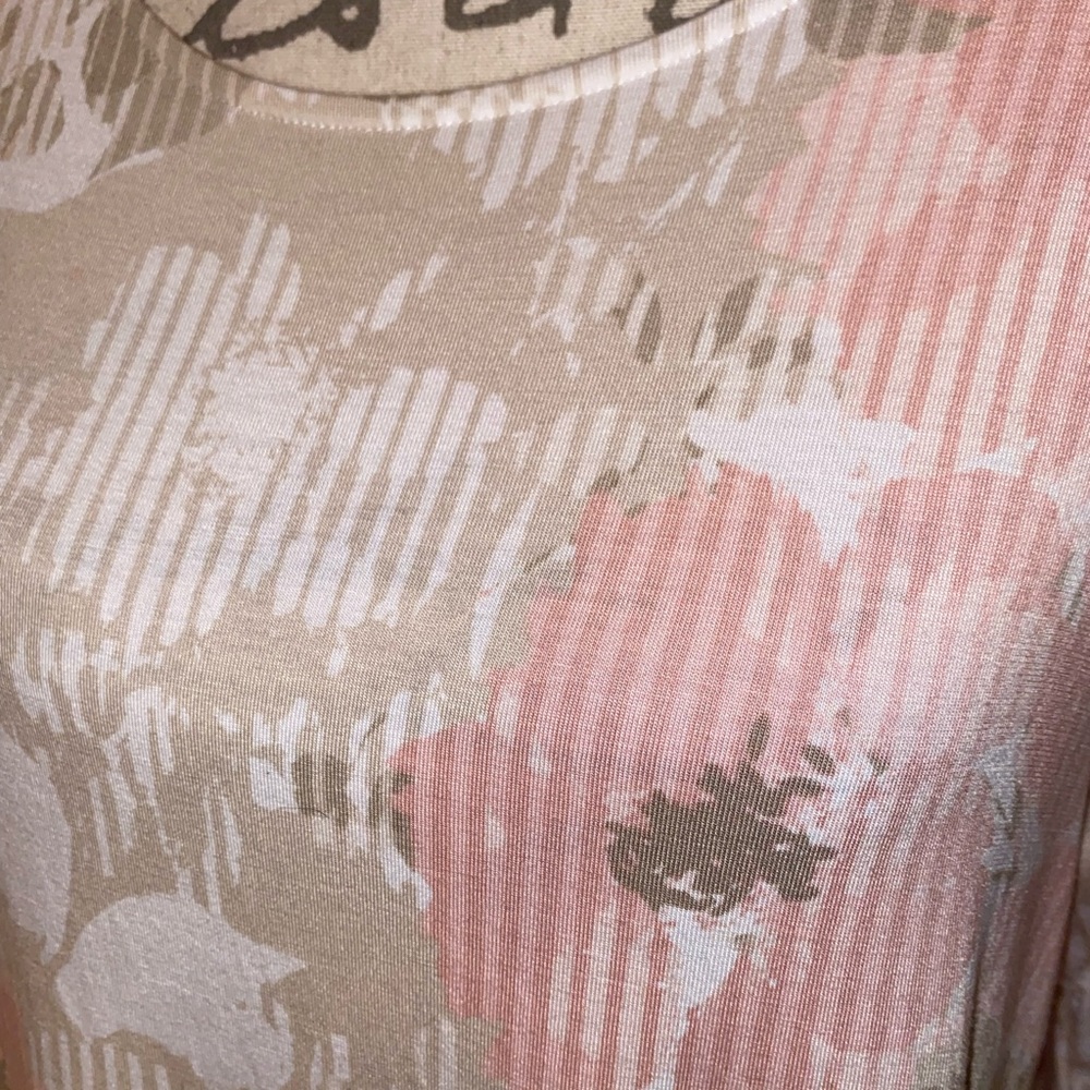 🌸Ruby Rd. Asymmetrical Top🌸 - Picture 3 of 10